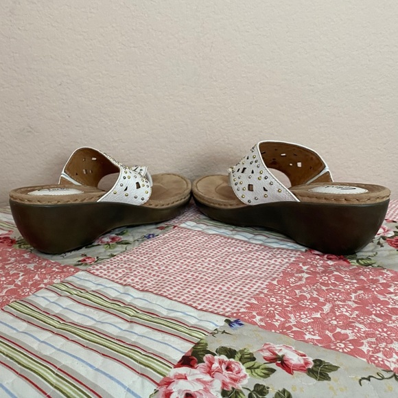 CLARKS ARTISAN Newland Dazzle Wedge Sandals Sz 9M. - Picture 4 of 11